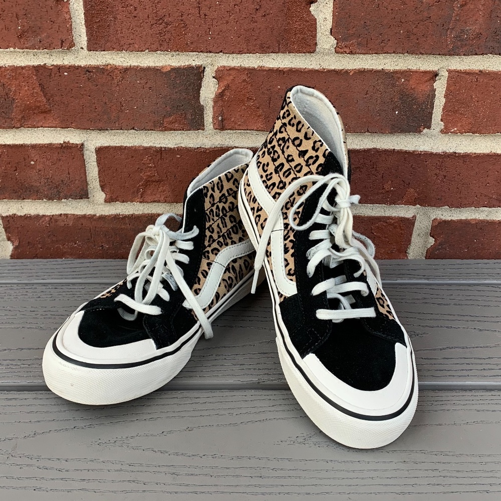 NWOT Vans SK8-Hi Sneaker in Leopard Print